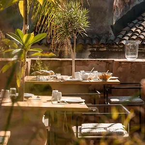 https://casa-daria-catania.taorminaitalyhotels.com
