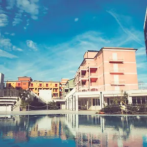 Ai Pozzi Village & Feriested Loano